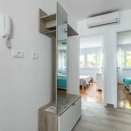 Apartment Ema Split